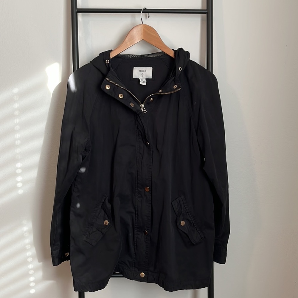 Forever 21 Black and Gold Mesh Hood Zip Up and Button Down Rain Jacket Size L